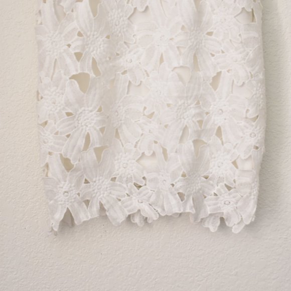 Astr The Label Textured Floral Body Con Dress - Picture 6 of 15